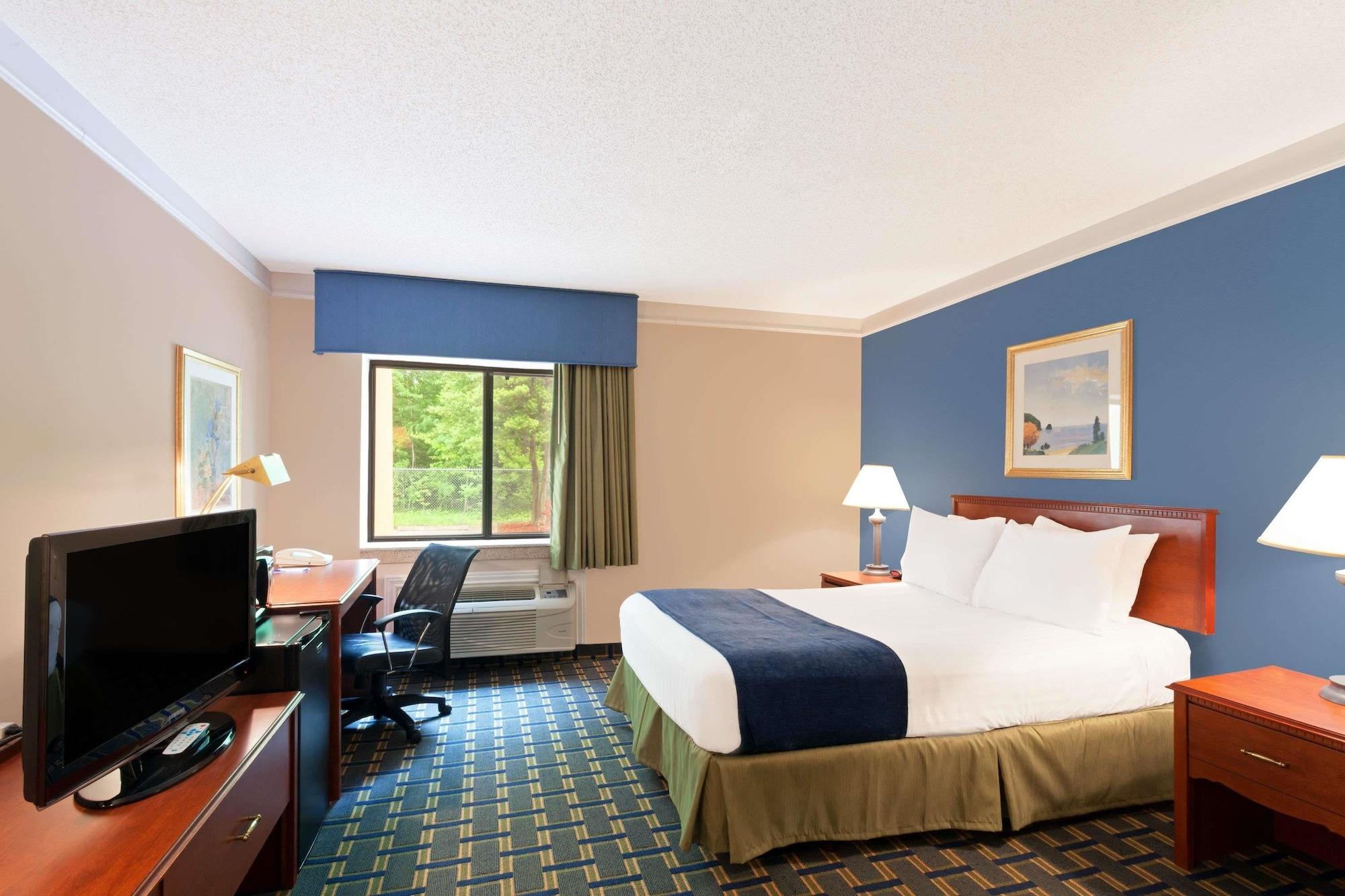 Baymont By Wyndham Memphis East Exterior foto
